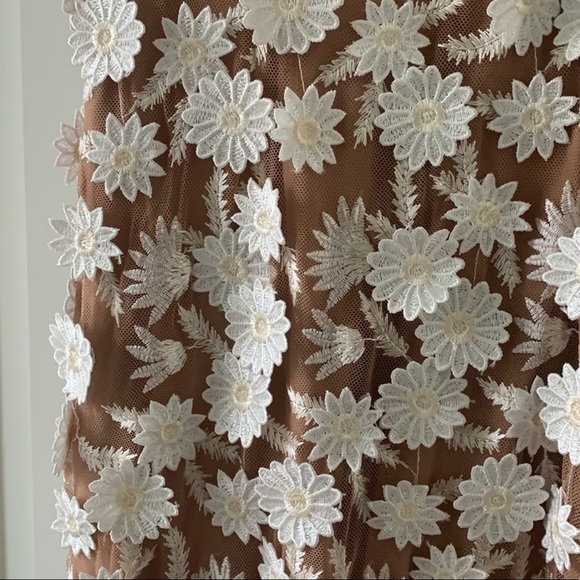 FOR LOVE AND LEMONS MARGUERITE FLORAL PETAL GOWN - Picture 3 of 8